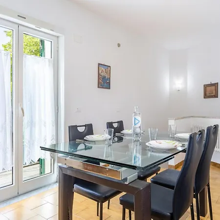 Lägenhet Hostdomus - Casa Floris Alassio