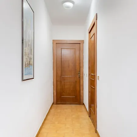 Apartamento Hostdomus - Casa Floris *